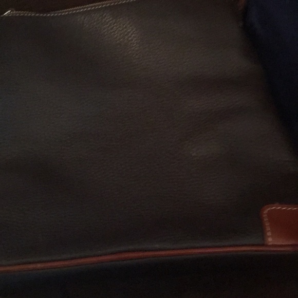Dooney &Bourke - Picture 6 of 7